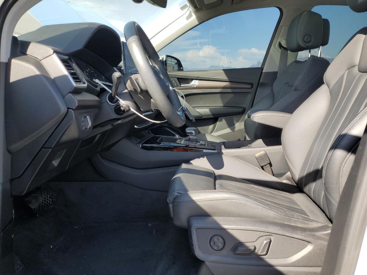 2024 Audi Q5 Premium 45 VIN: WA1GAAFY0R2004298 Lot: 62685395