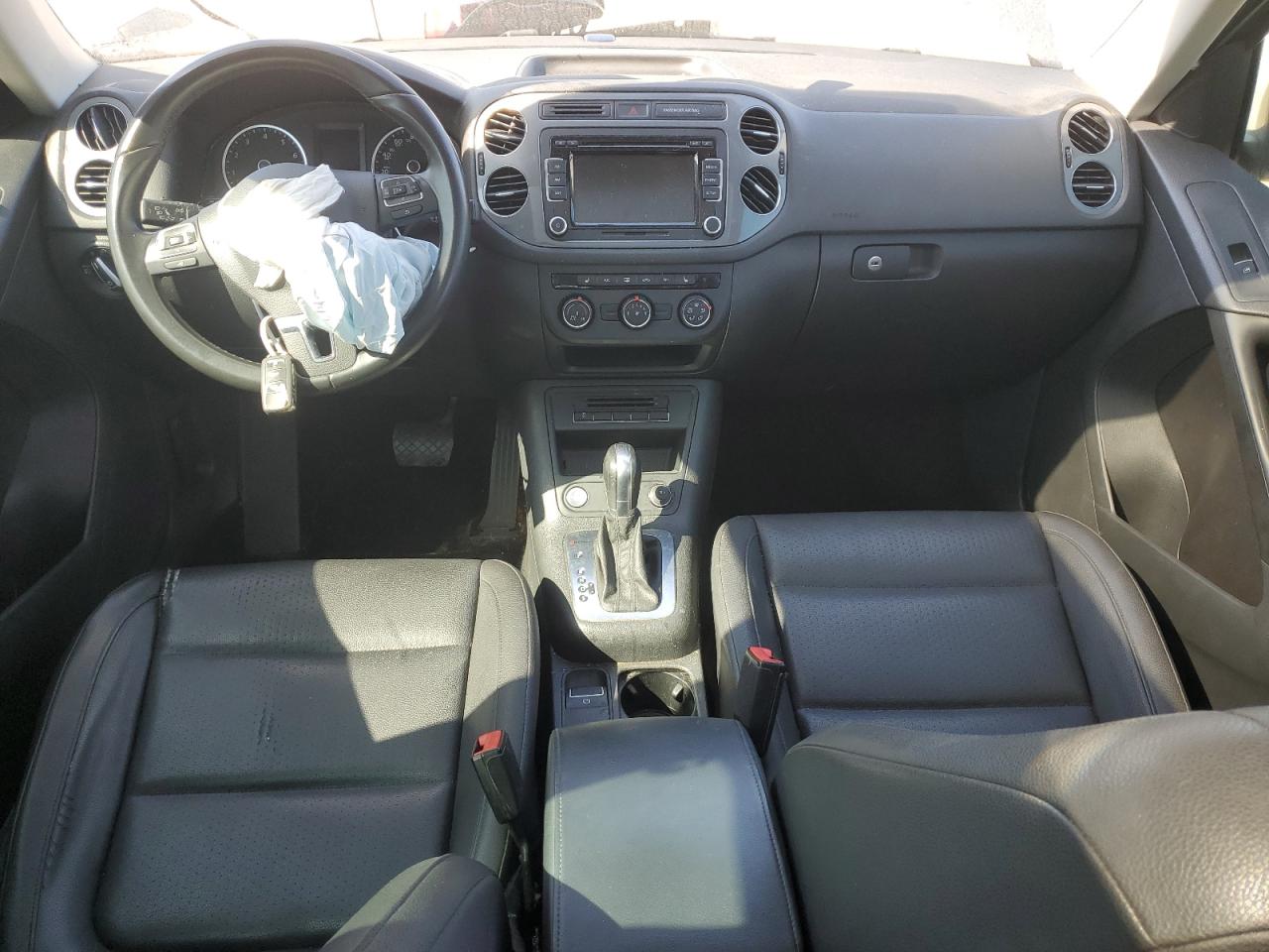 2015 Volkswagen Tiguan S VIN: WVGBV7AX0FW553215 Lot: 70423245