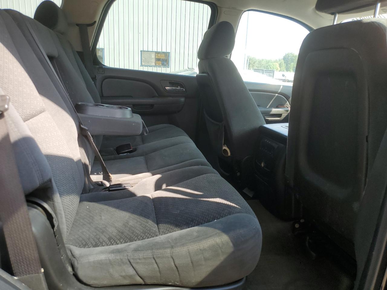 2008 GMC Yukon VIN: 1GKFC13068R152735 Lot: 70602245