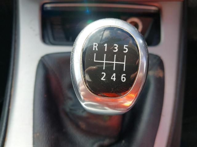 2011 BMW 318 