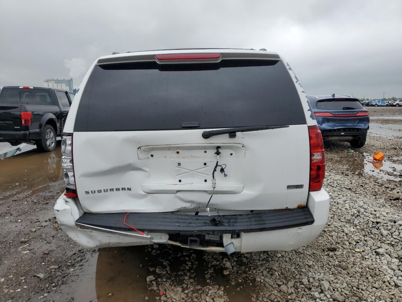 2010 Chevrolet Suburban K1500 Ltz VIN: 1GNUKKE31AR146230 Lot: 69372615