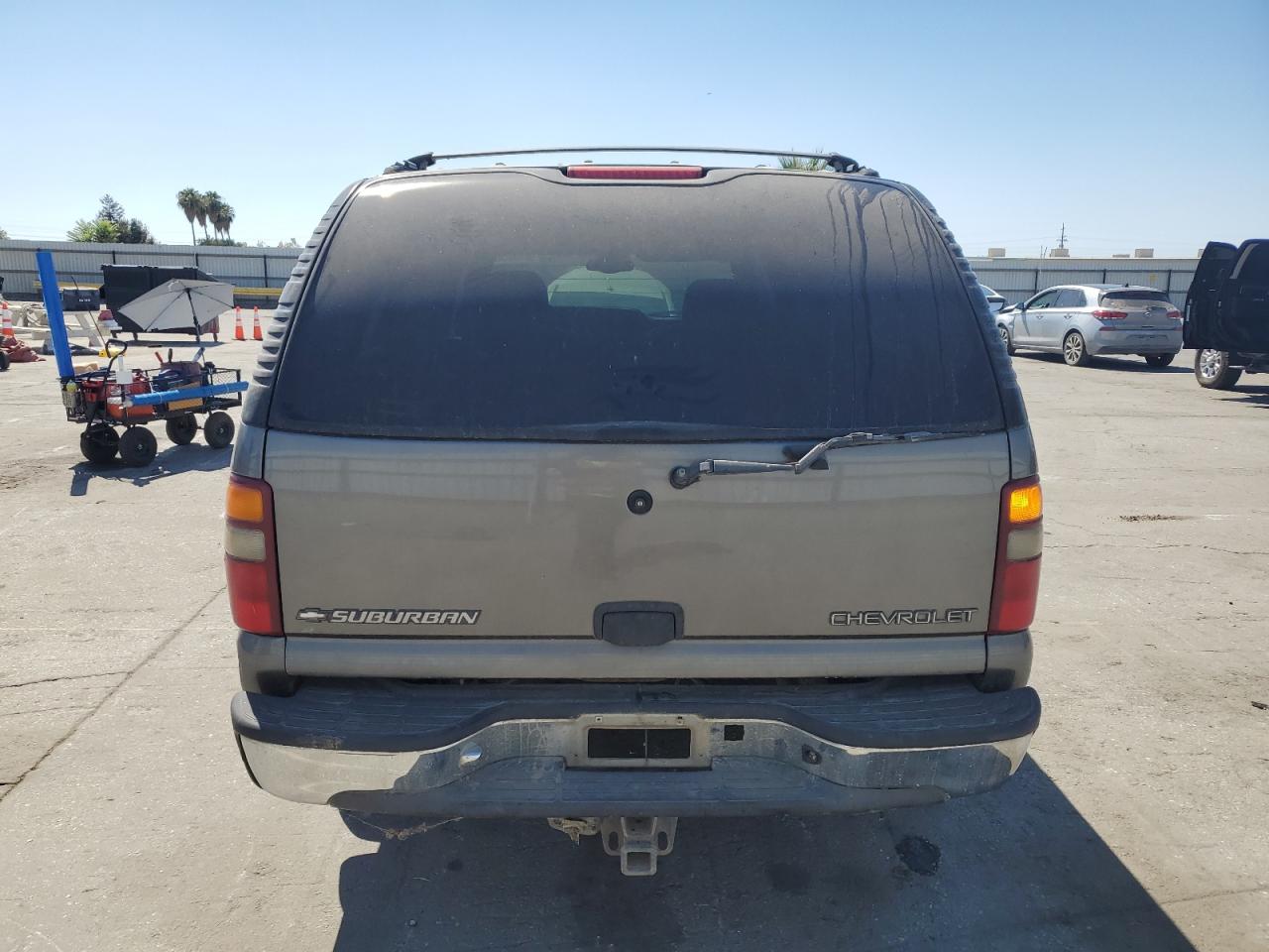 2001 Chevrolet Suburban K1500 VIN: 3GNFK16T01G195629 Lot: 82165535