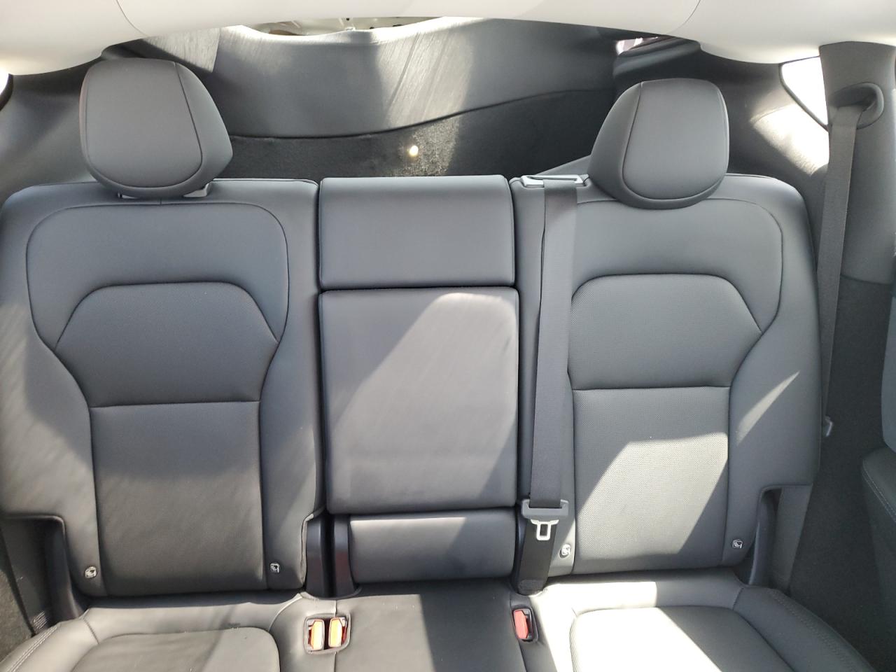 2026 Tesla Model Y VIN: 7SAYGDEE5TA407053 Lot: 70264855