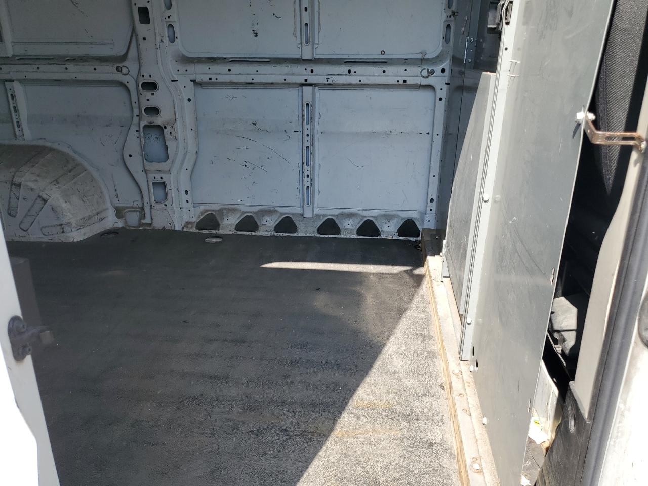 2018 Ram Promaster 2500 2500 High VIN: 3C6TRVCG1JE112900 Lot: 67670145