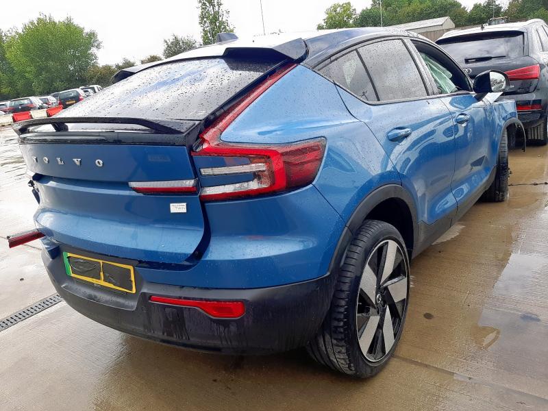 2022 VOLVO C40 TWIN PRO