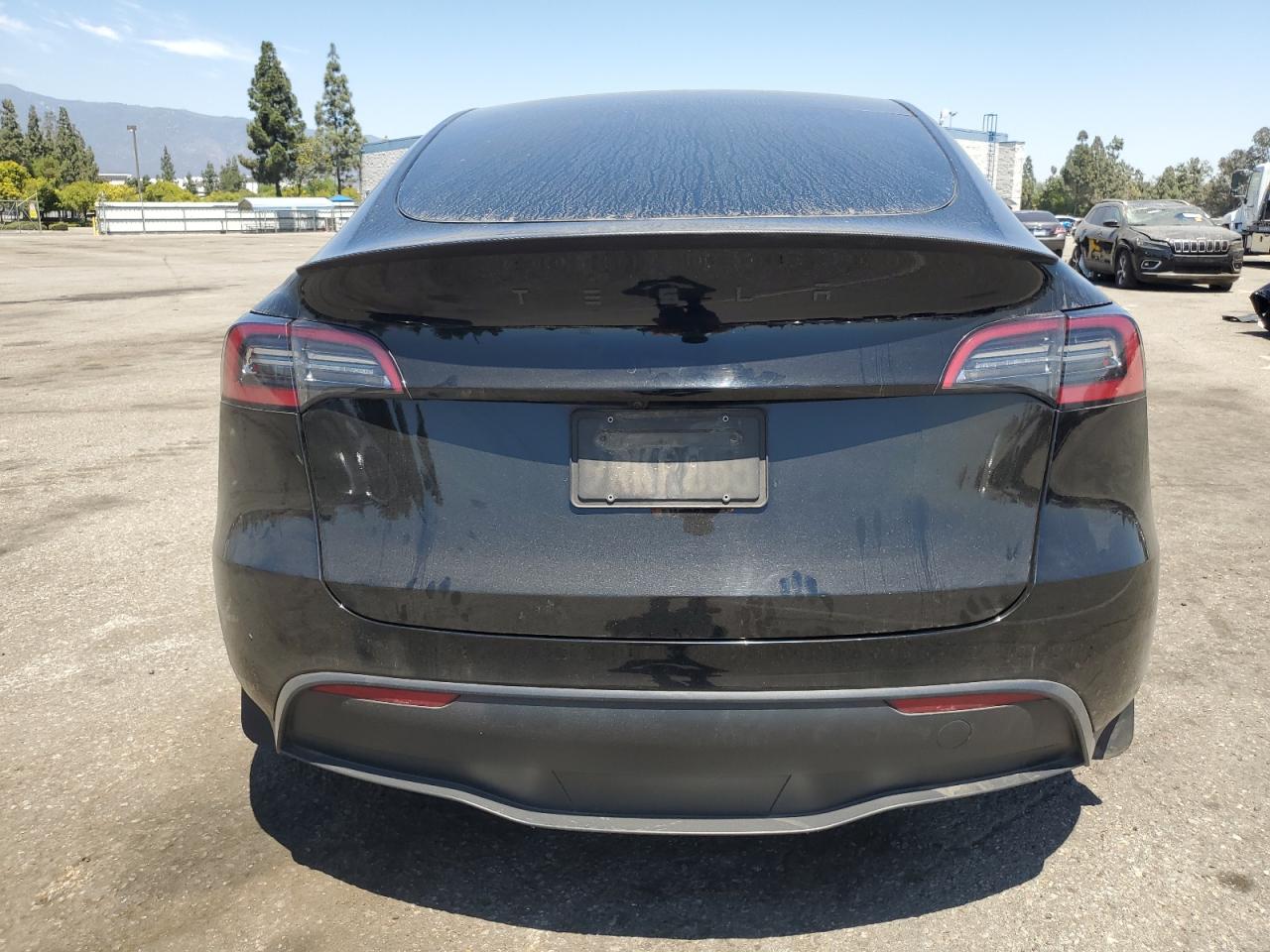 7SAYGDEF3PF978879 2023 Tesla Model Y