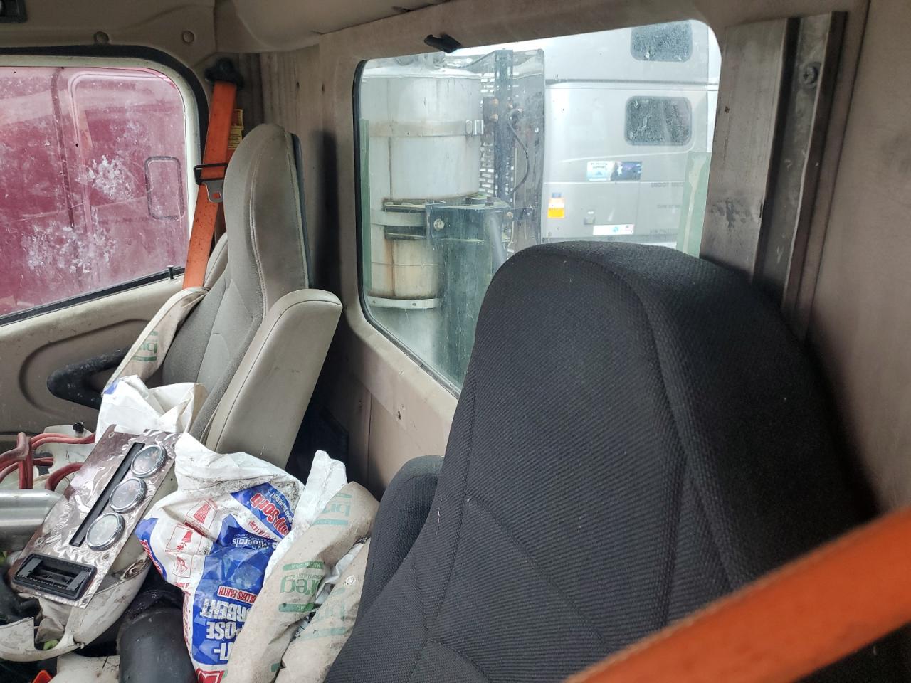 2010 International 9200 9200I VIN: 3HSCDAHN6AN179202 Lot: 71503955
