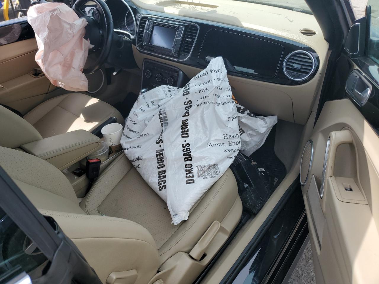 2017 Volkswagen Beetle S/Se VIN: 3VW517AT7HM825270 Lot: 68705985