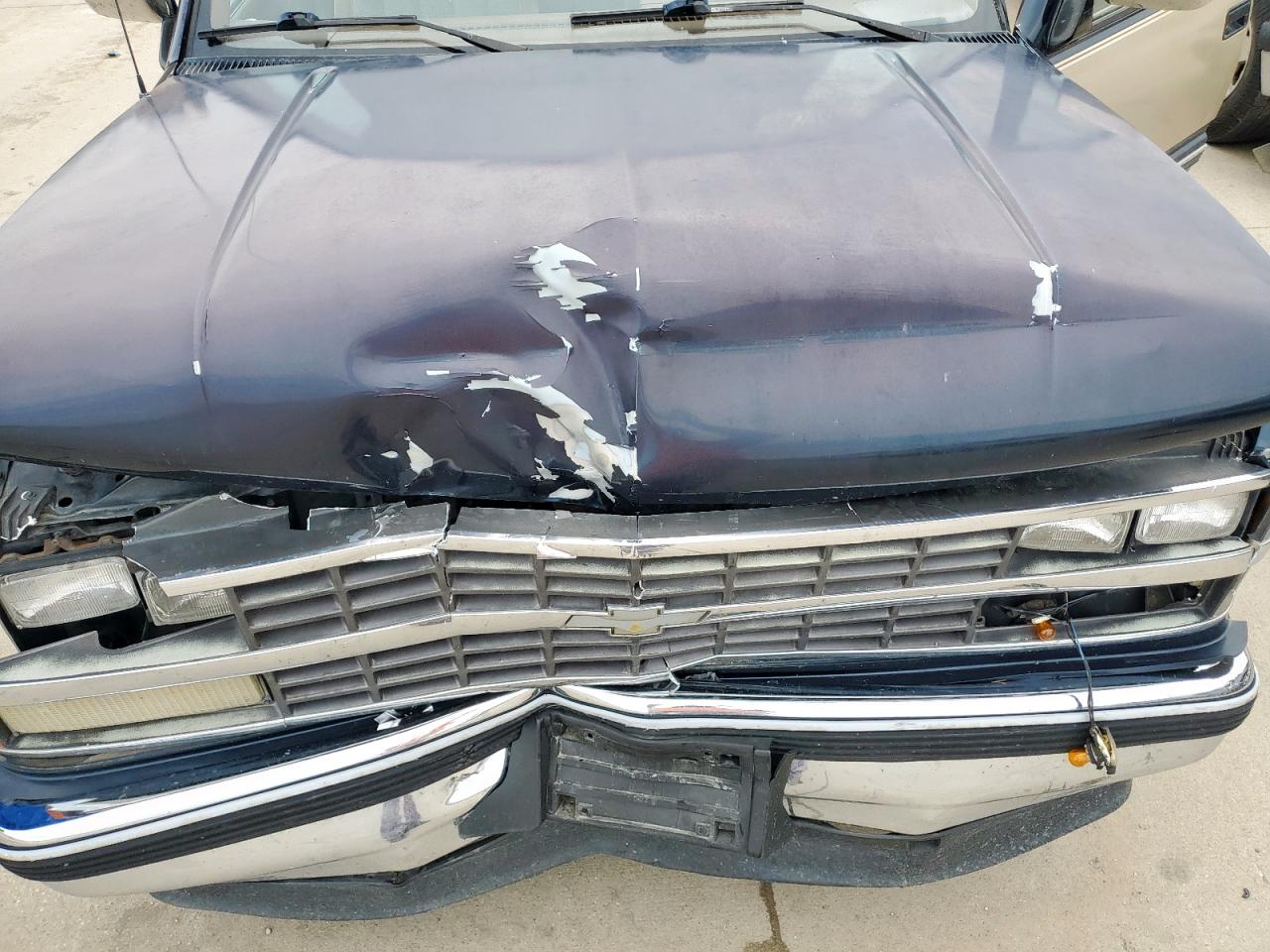 1989 Chevrolet Gmt-400 C1500 VIN: 2GCEC19KXK1186161 Lot: 69815925