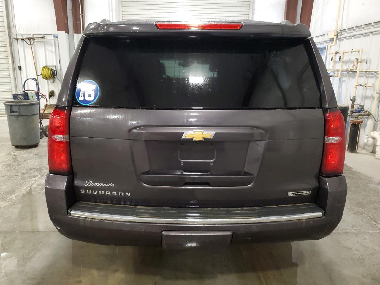 2017 Chevrolet Suburban K1500 Premier VIN: 1GNSKJKC0HR202609 Lot: 70546165