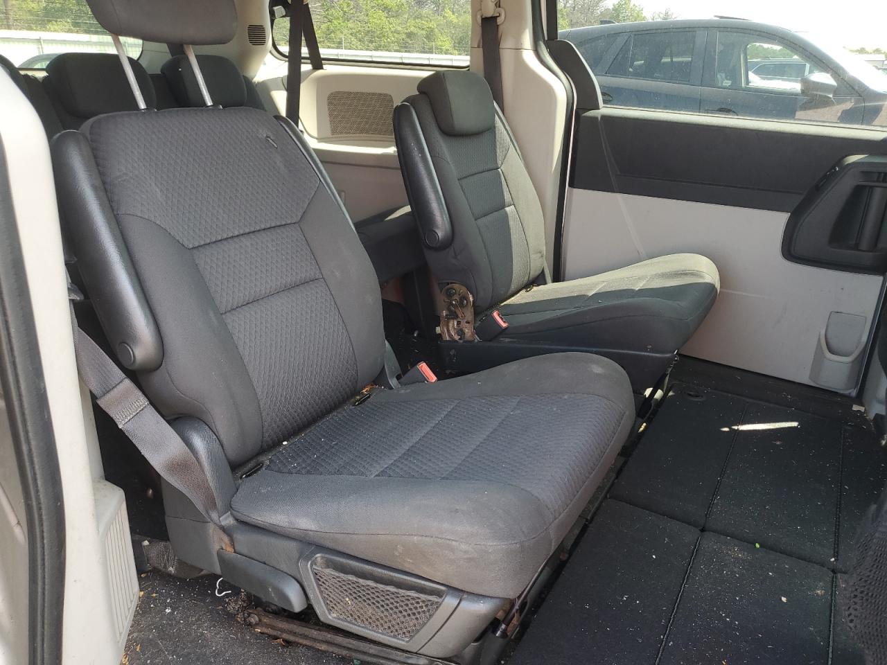 2010 Dodge Grand Caravan Se VIN: 2D4RN4DE1AR248841 Lot: 68377345