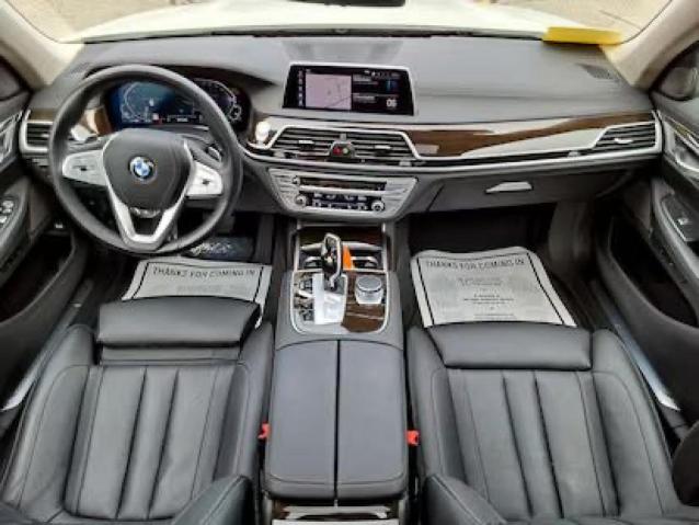 2020 BMW 745XE   