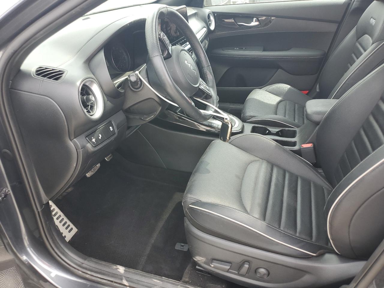 2023 Kia Forte Gt Line VIN: 3KPF54AD1PE623603 Lot: 70490735