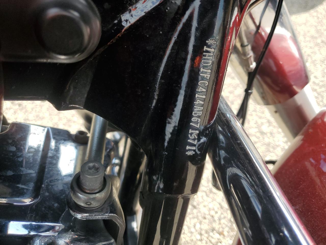 2010 Harley-Davidson Flhtcu VIN: 1HD1FC414AB671571 Lot: 68128635