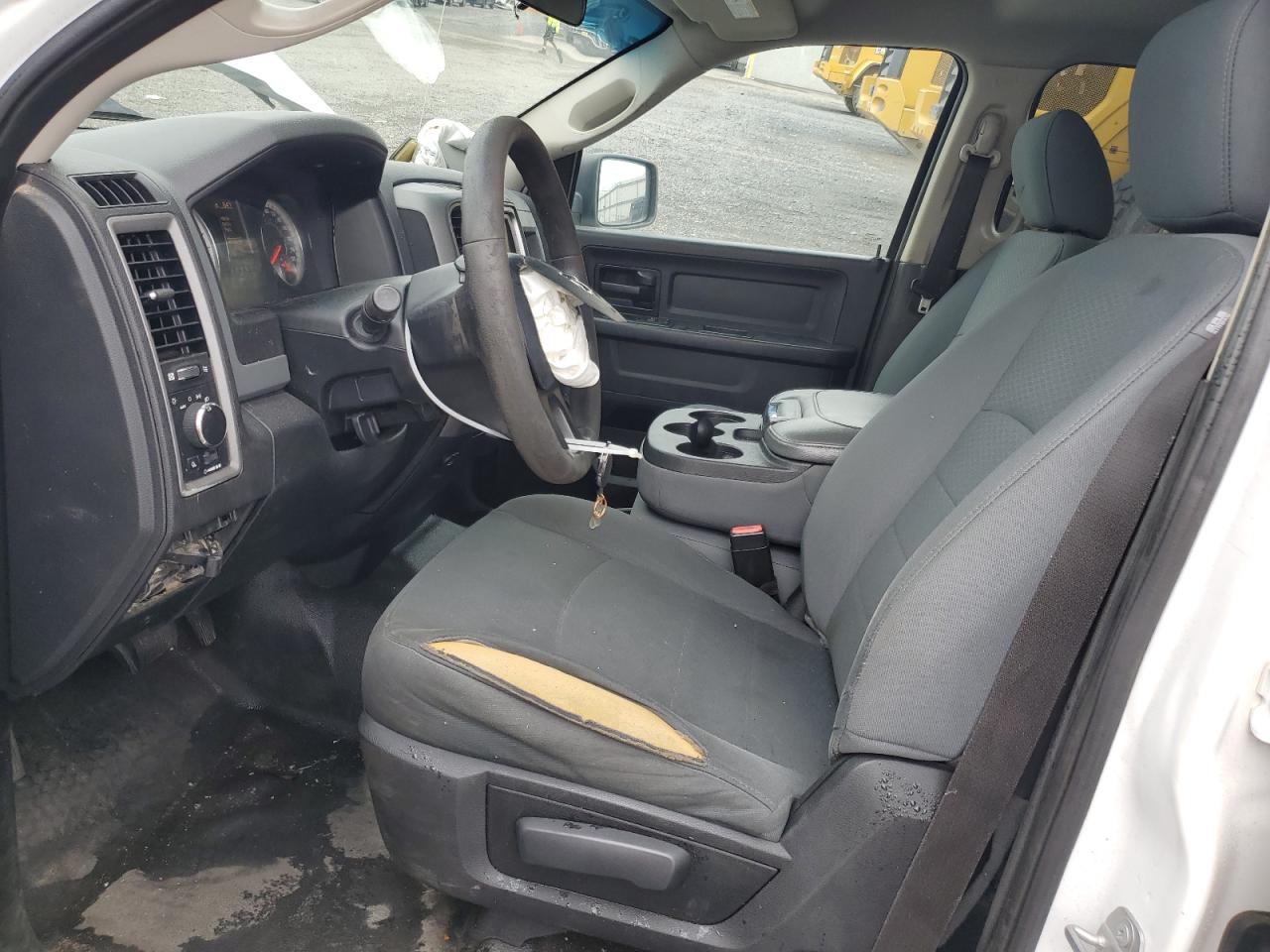 2017 Ram 1500 St VIN: 1C6RR7ST4HS823664 Lot: 69632045