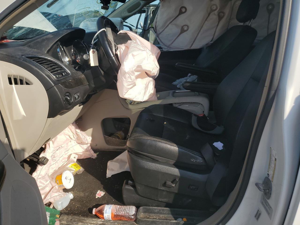 2015 Chrysler Town & Country Touring L VIN: 2C4RC1CG4FR509942 Lot: 68448735