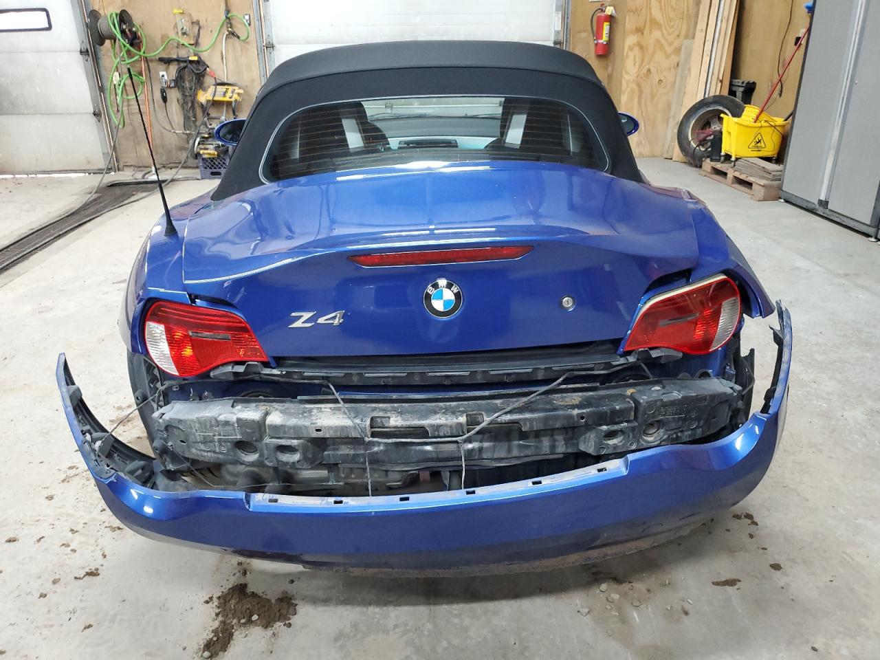 2008 BMW Z4 3.0 VIN: 4USBU33548LW74601 Lot: 68073275