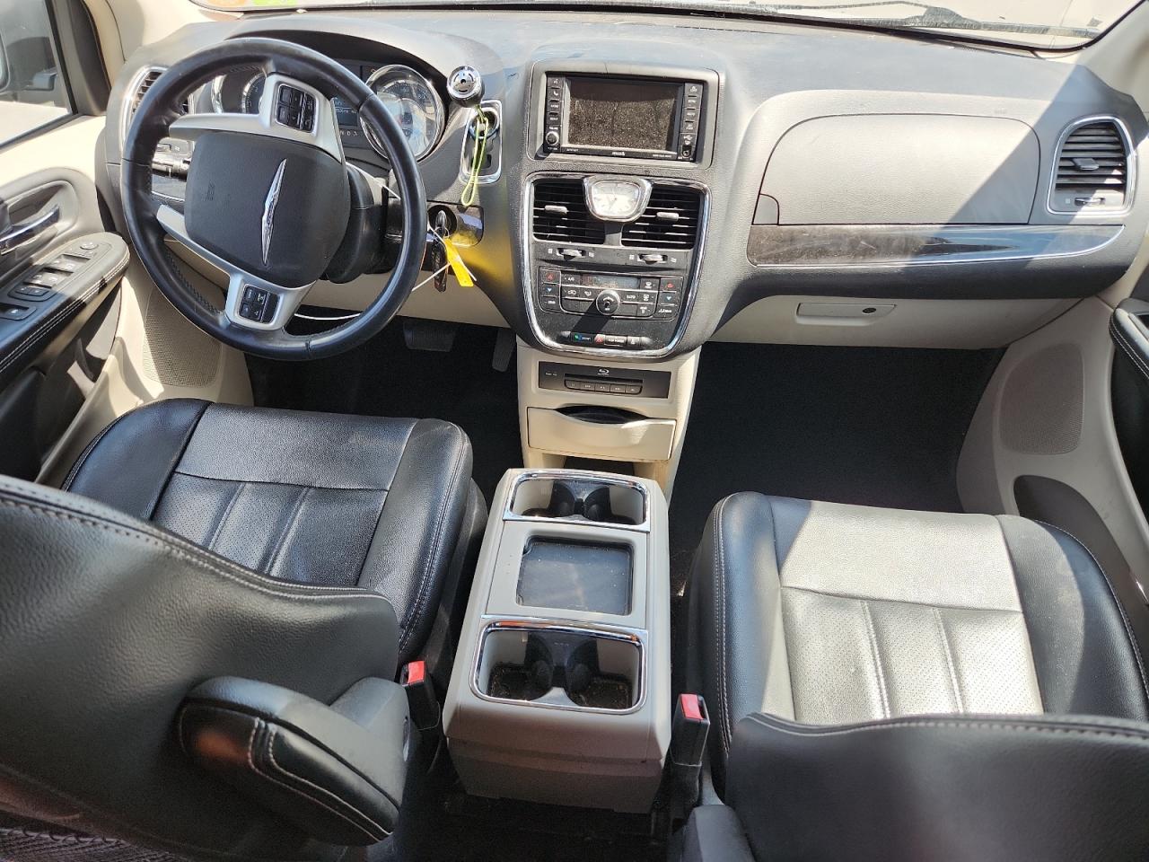 2015 Chrysler Town & Country Touring L VIN: 2C4RC1CG1FR590334 Lot: 68836215