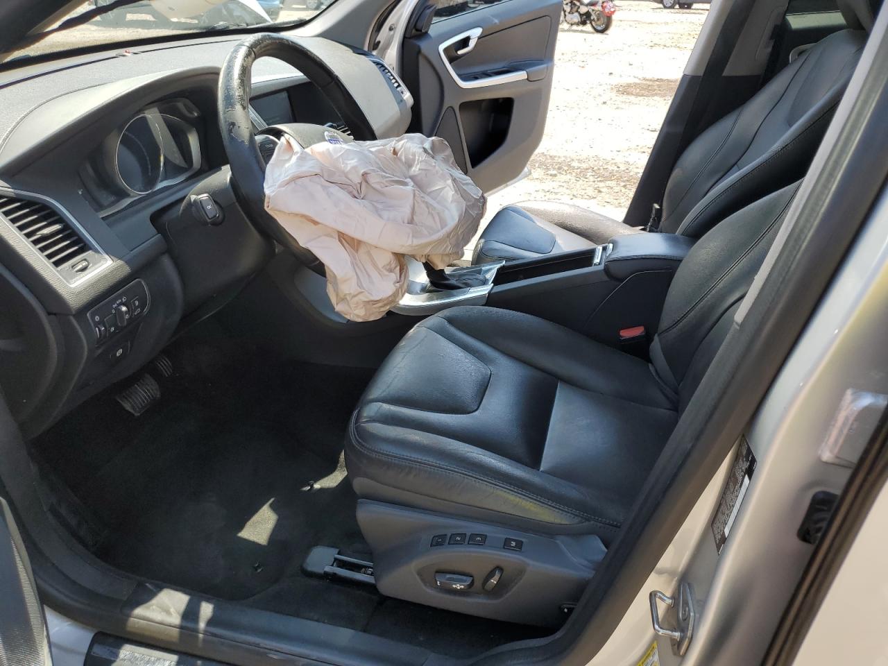 2016 Volvo Xc60 T5 Premier VIN: YV440MDK3G2901380 Lot: 69036555