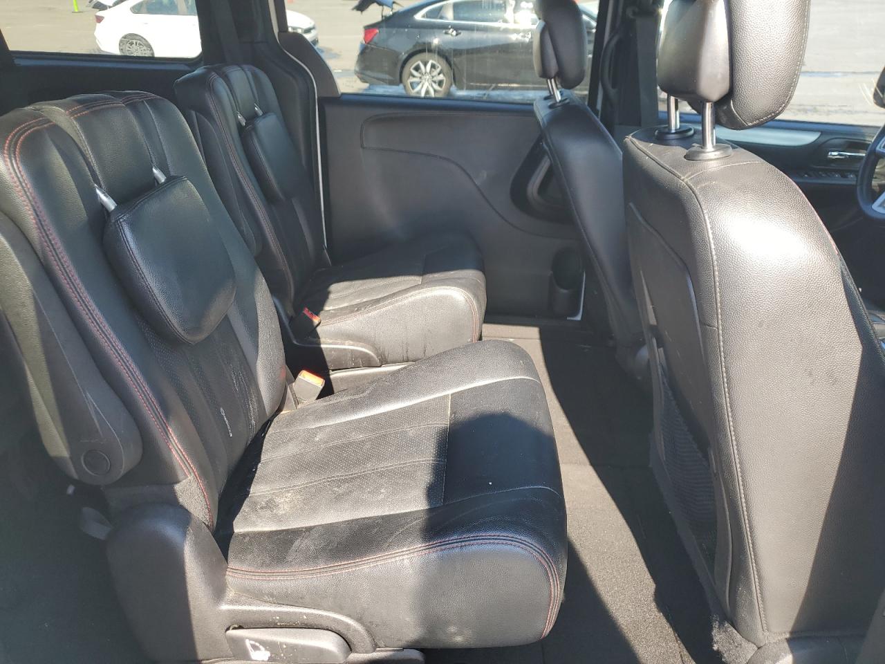 2016 Dodge Grand Caravan R/T VIN: 2C4RDGEG7GR311922 Lot: 69155925