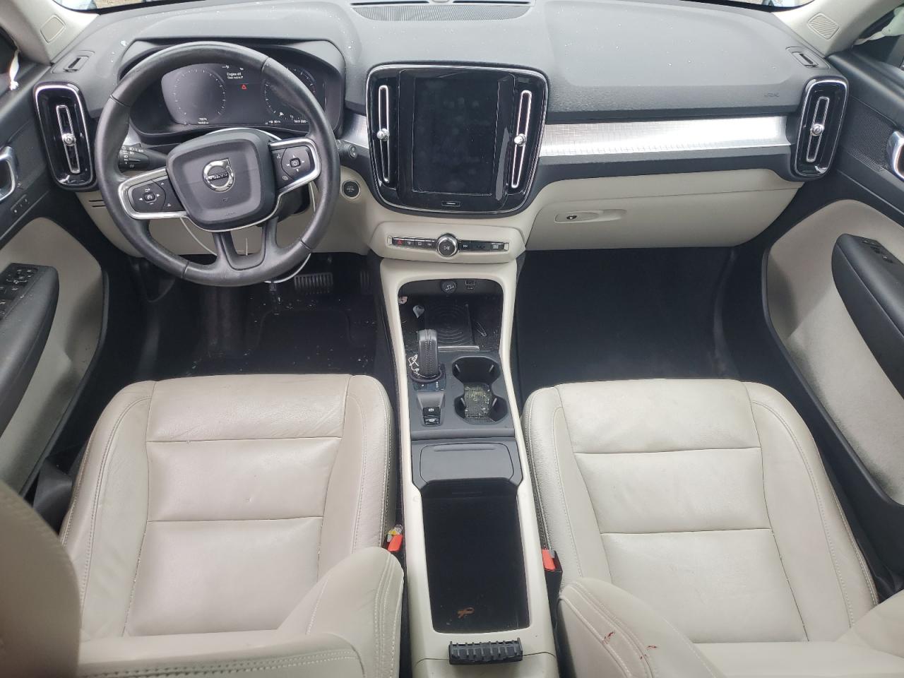 2019 Volvo Xc40 T4 Momentum VIN: YV4AC2HK6K2055070 Lot: 69945935