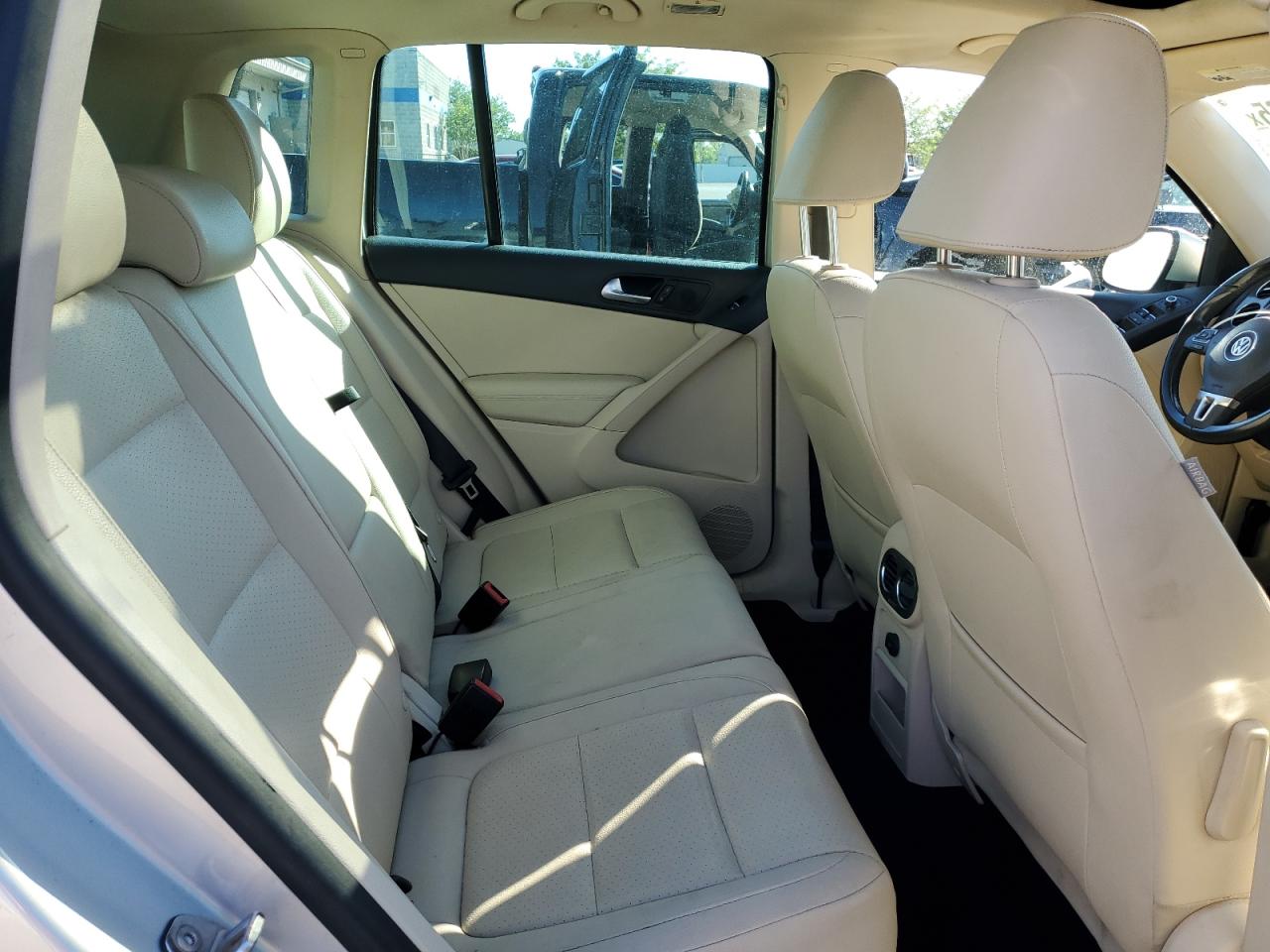 2013 Volkswagen Tiguan S VIN: WVGAV3AX0DW590900 Lot: 70324065