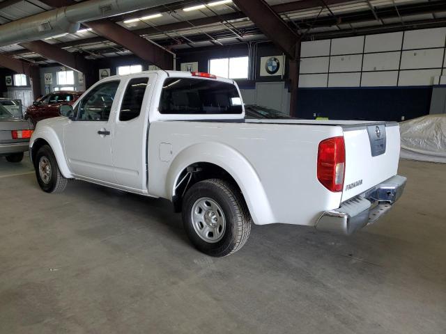 Pickups NISSAN FRONTIER 2012 Biały