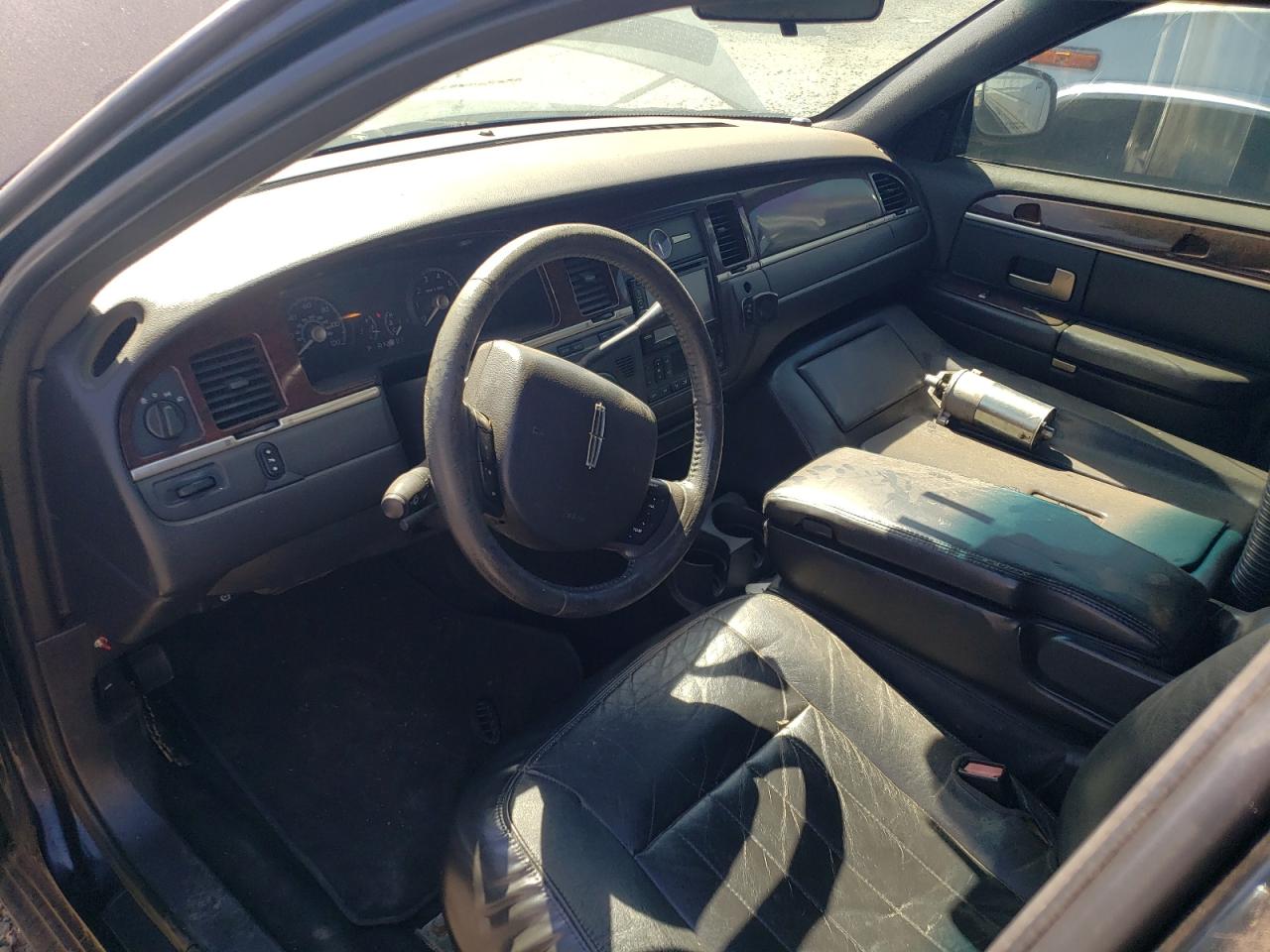 2006 Lincoln Town Car Executive VIN: 1L1FM88W66Y648259 Lot: 64139545