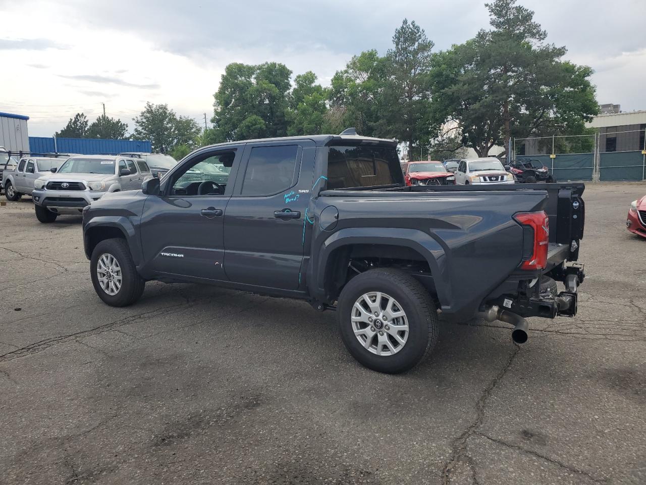 2025 Toyota Tacoma Double Cab charcoal null gas 3TMLB5JN6SM110646 photo #3