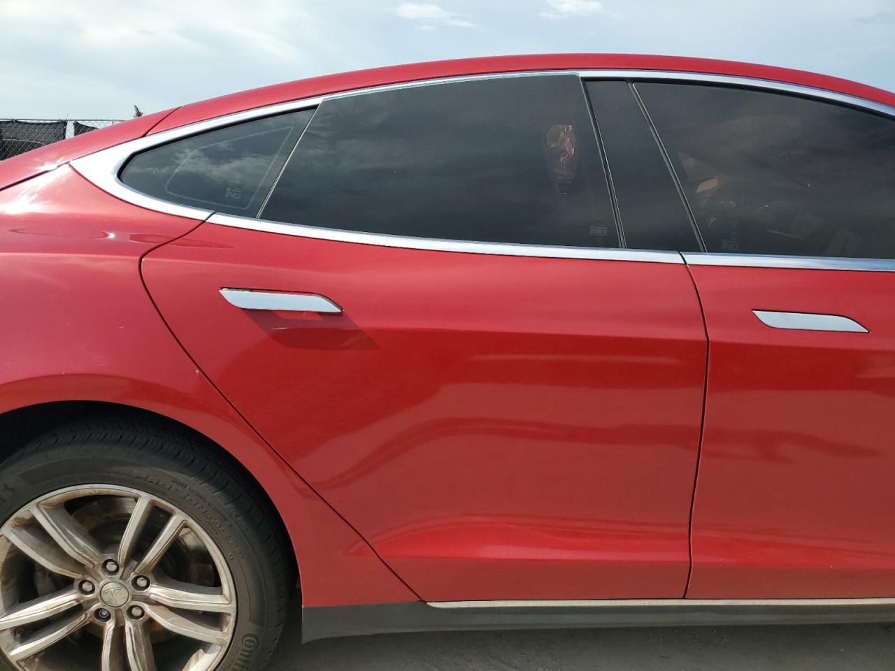 2013 Tesla Model S VIN: 5YJSA1CP7DFP09567 Lot: 69752485