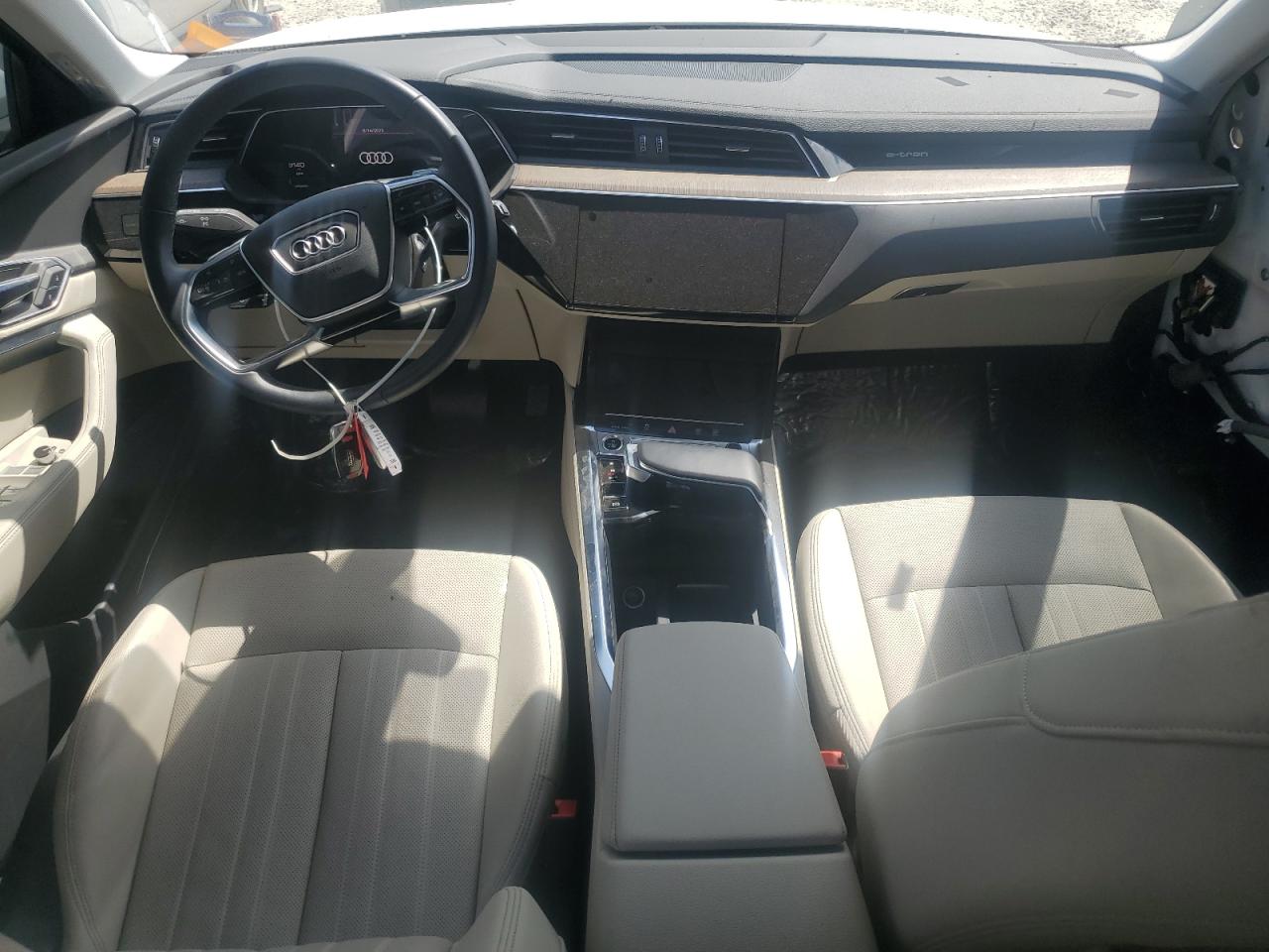 2022 Audi E-Tron Premium Plus VIN: WA1LAAGE5NB026701 Lot: 68017695