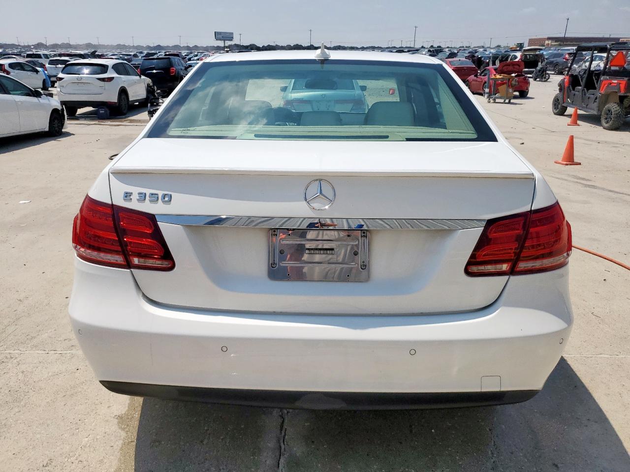 2014 Mercedes-Benz E 350 VIN: WDDHF5KB5EA871660 Lot: 67149025