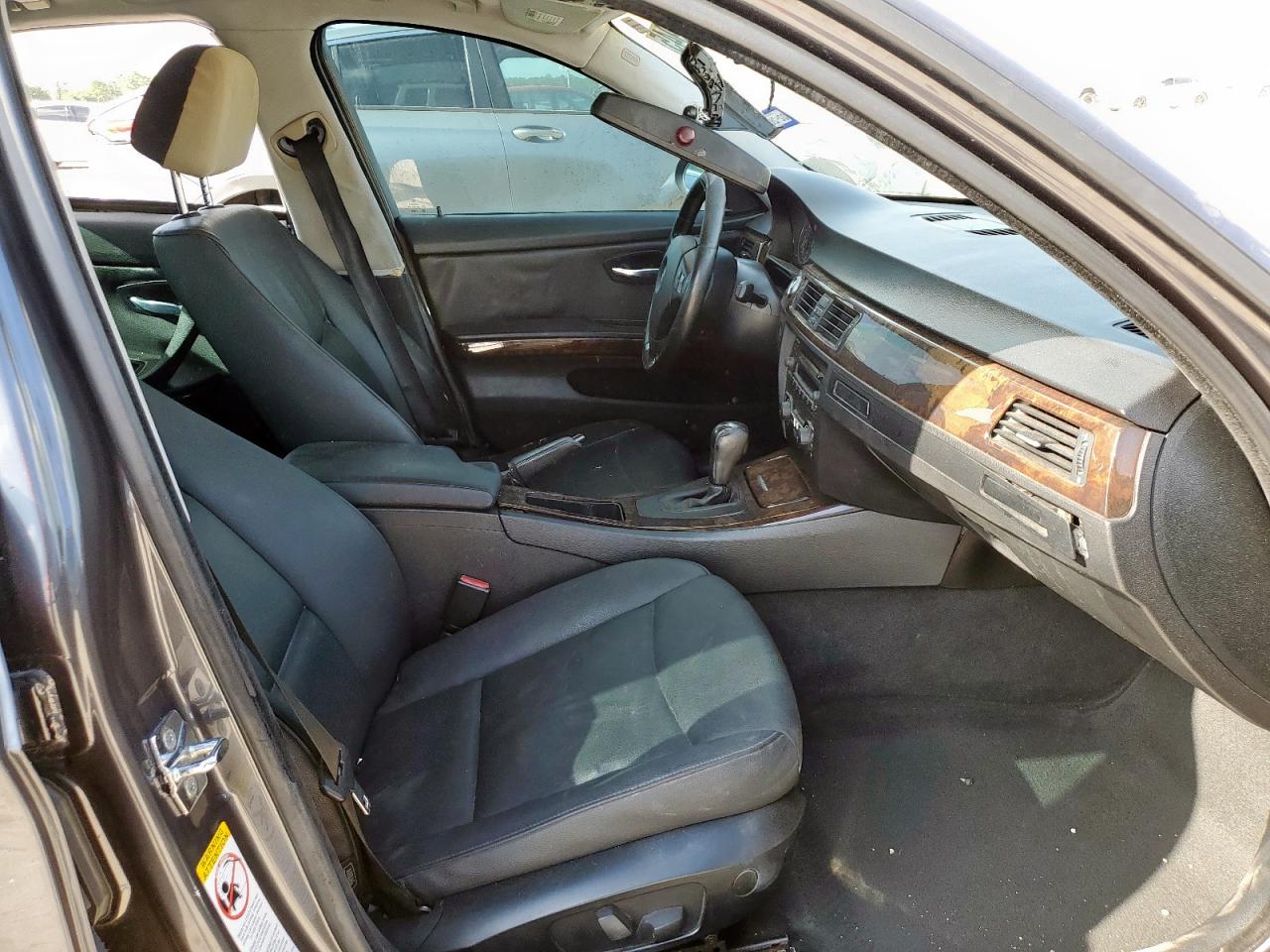 2006 BMW 325 I VIN: WBAVB13556PT08727 Lot: 70749945