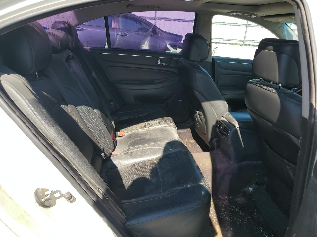 2009 Hyundai Genesis 3.8L VIN: KMHGC46E29U057933 Lot: 69610965
