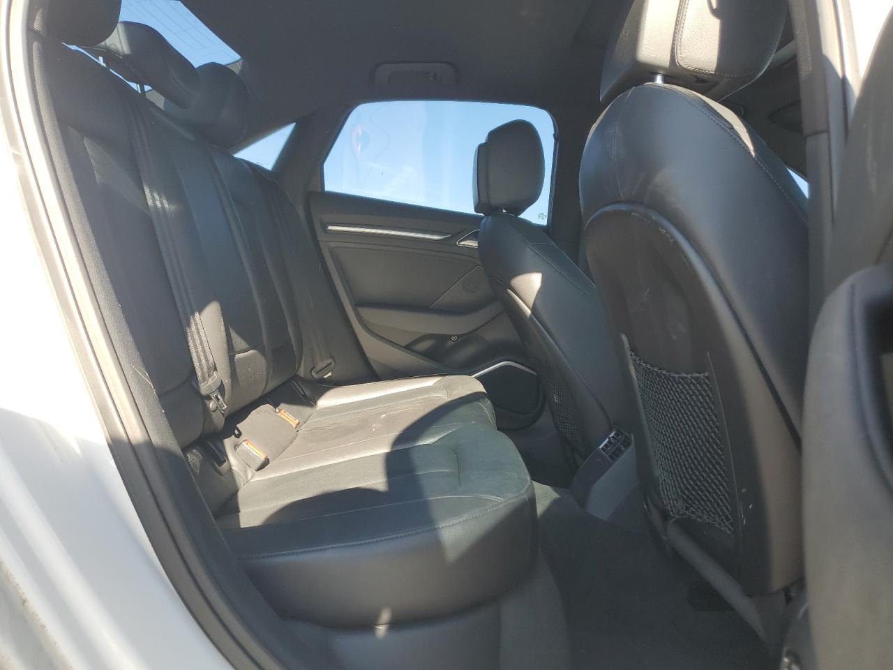 2018 Audi A3 Premium Plus VIN: WAUGUGFF4J1003404 Lot: 69975335
