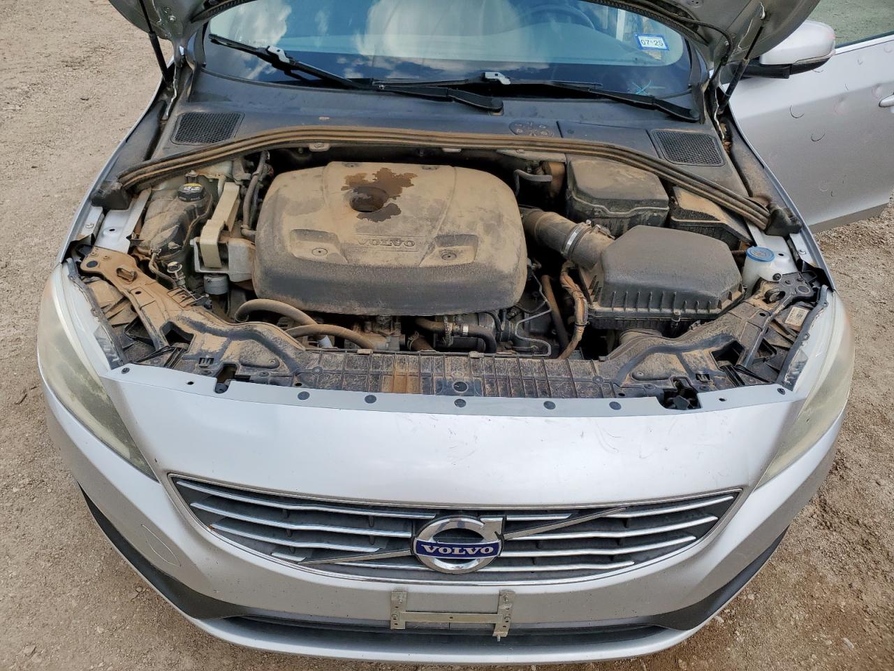 LYV402TK6HB139834 VOLVO S60 2017 SILVER Photo 11