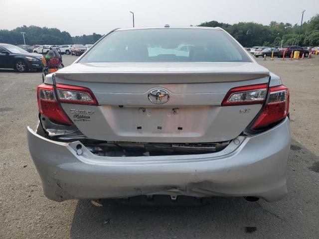  TOYOTA CAMRY 2014 Srebrny