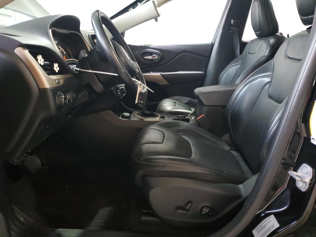 2017 Jeep Cherokee Limited VIN: 1C4PJMDS0HW611976 Lot: 69355895