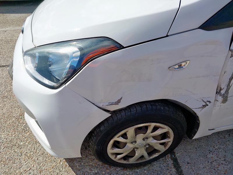 2017 HYUNDAI I10 SE