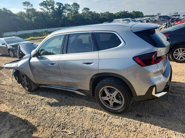  BMW X1 2024 Srebrny