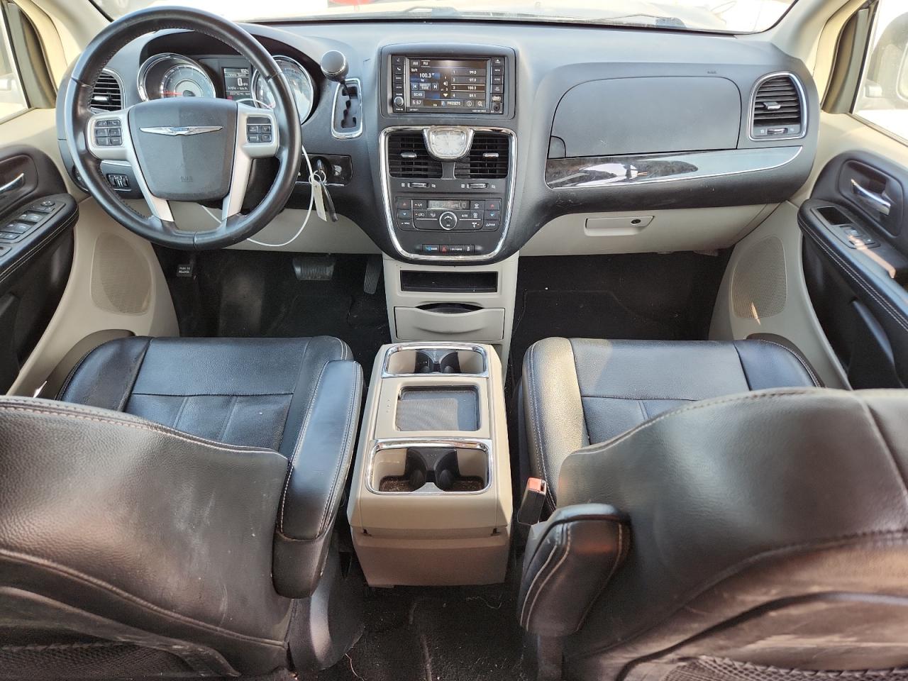 2015 Chrysler Town & Country Touring VIN: 2C4RC1BG3FR589252 Lot: 67850315