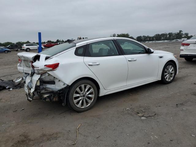 Седаны KIA OPTIMA 2016 Белы