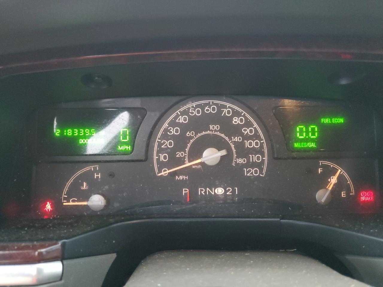 2005 Lincoln Town Car Signature VIN: 1LNHM81W65Y650903 Lot: 69999945