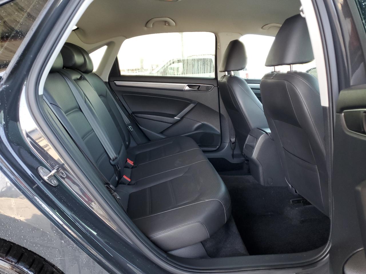 2018 Volkswagen Passat S VIN: 1VWAA7A38JC028306 Lot: 67316815