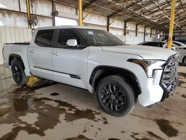  TOYOTA TUNDRA 2024 Белы