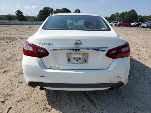  NISSAN ALTIMA 2018 Белы
