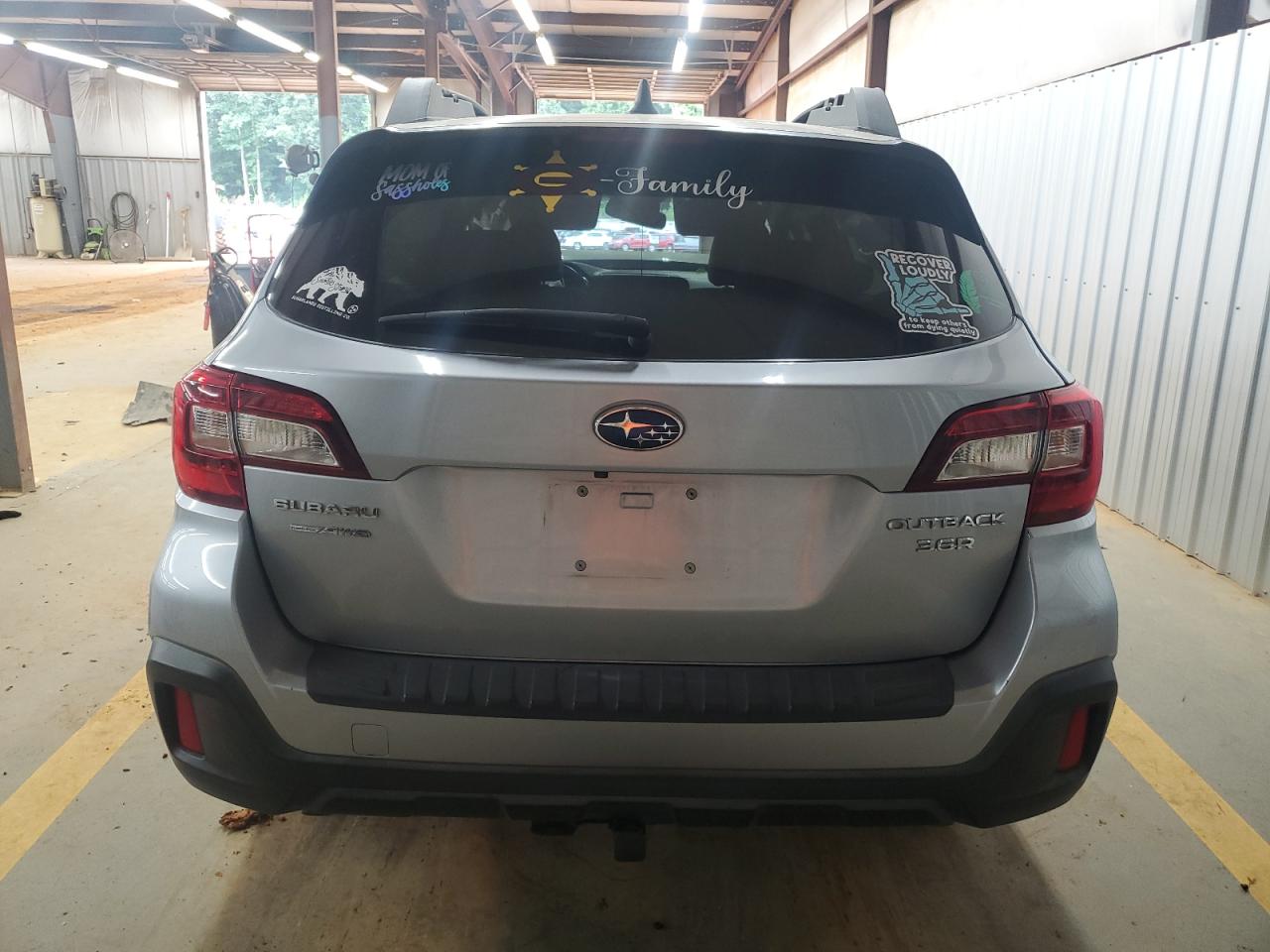 2018 Subaru Outback 3.6R Limited VIN: 4S4BSEKC3J3211454 Lot: 67839235