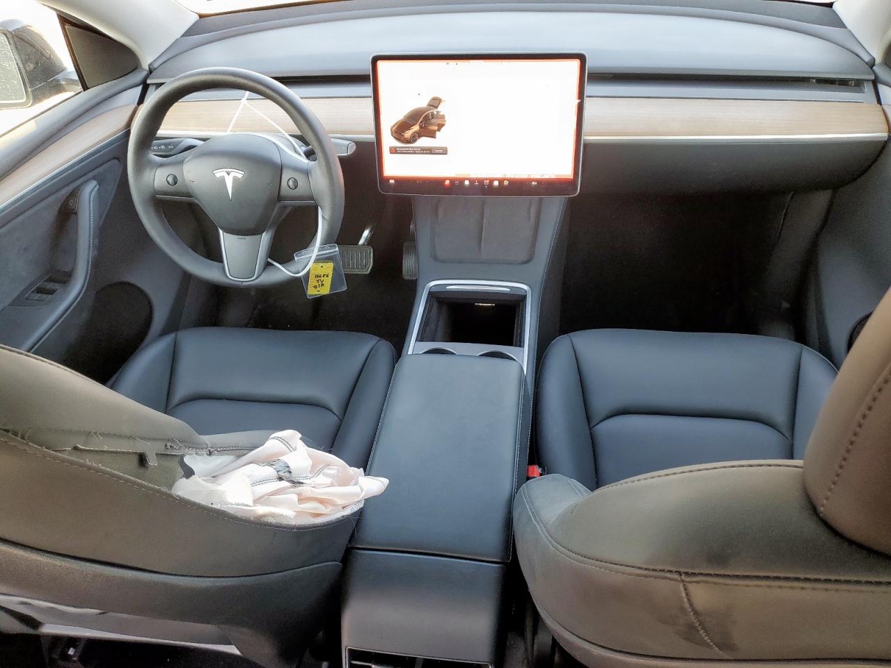 2023 Tesla Model Y VIN: 7SAYGDEE3PA106951 Lot: 70301565