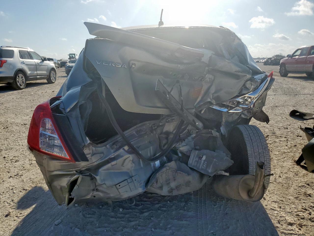 2014 Nissan Versa S VIN: 3N1CN7AP5EL830635 Lot: 70649795