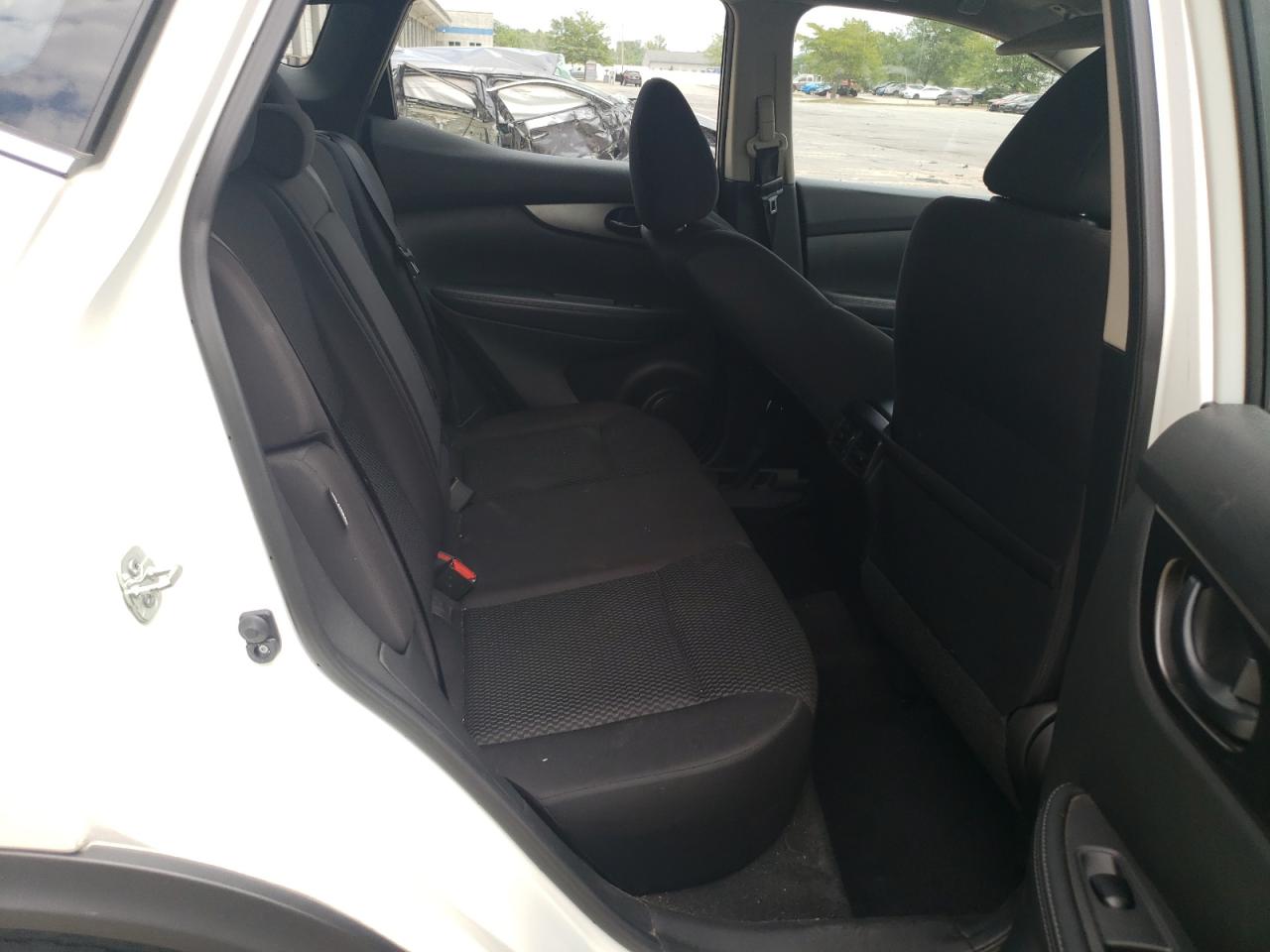 2022 Nissan Rogue Sport S VIN: JN1BJ1AV8NW347671 Lot: 70060495